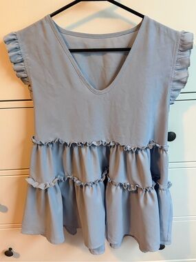 SHEIN Light Blue Ruffle Tiered V-Neck Sleeveless Top